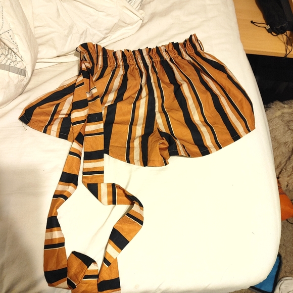 Yellow black and white striped shorts with belt, size M, SHEIN - Picture 1 of 2
